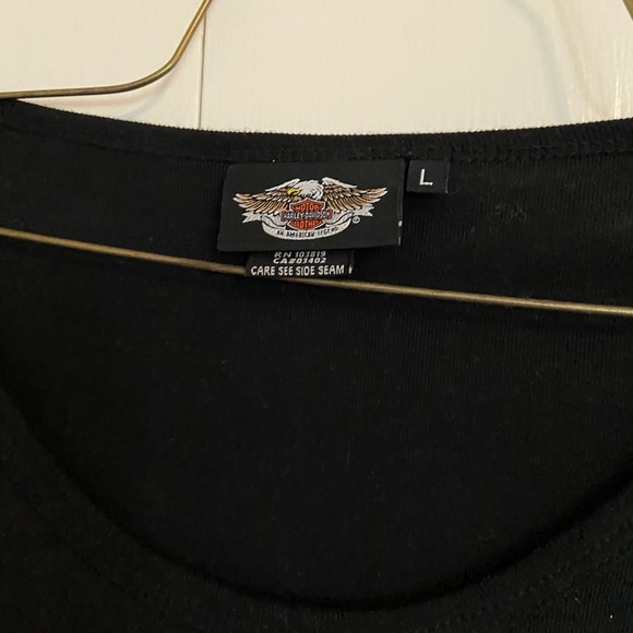 Top - Picture 2 of 3